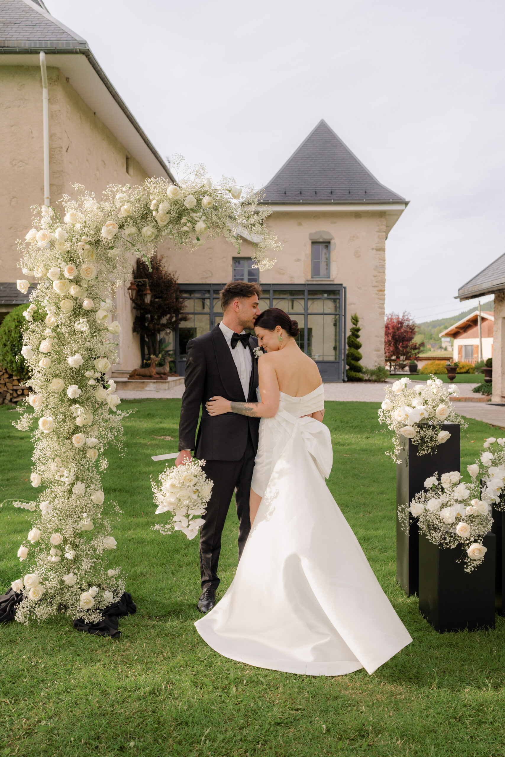 How to Plan a Destination Wedding in France: A Guide for UK & US Couples